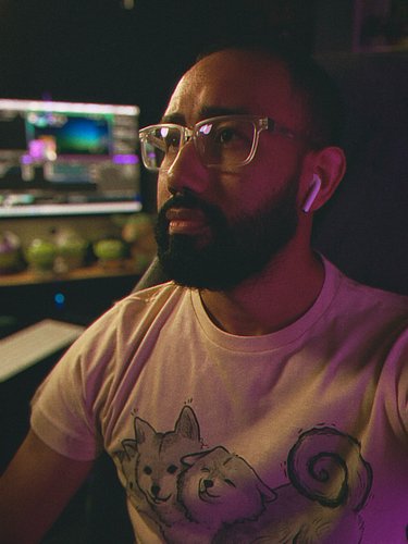 Nunca hablo mucho de esto, pero…
crear contenido donde yo soy el subject (no los juegos, las plantas o la música) me activa t...