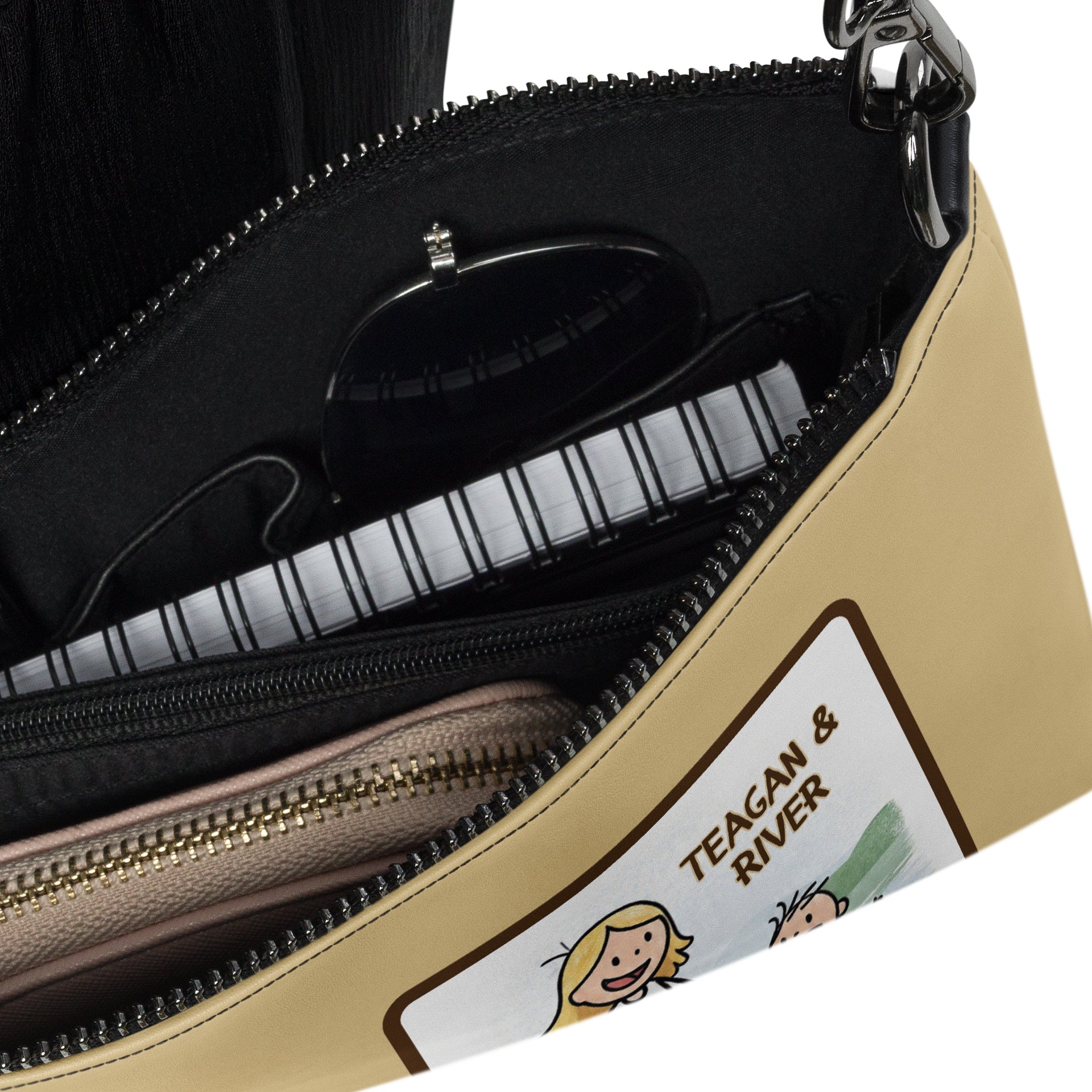 Teagan & River Cartoon Crossbody Bag product image (6)