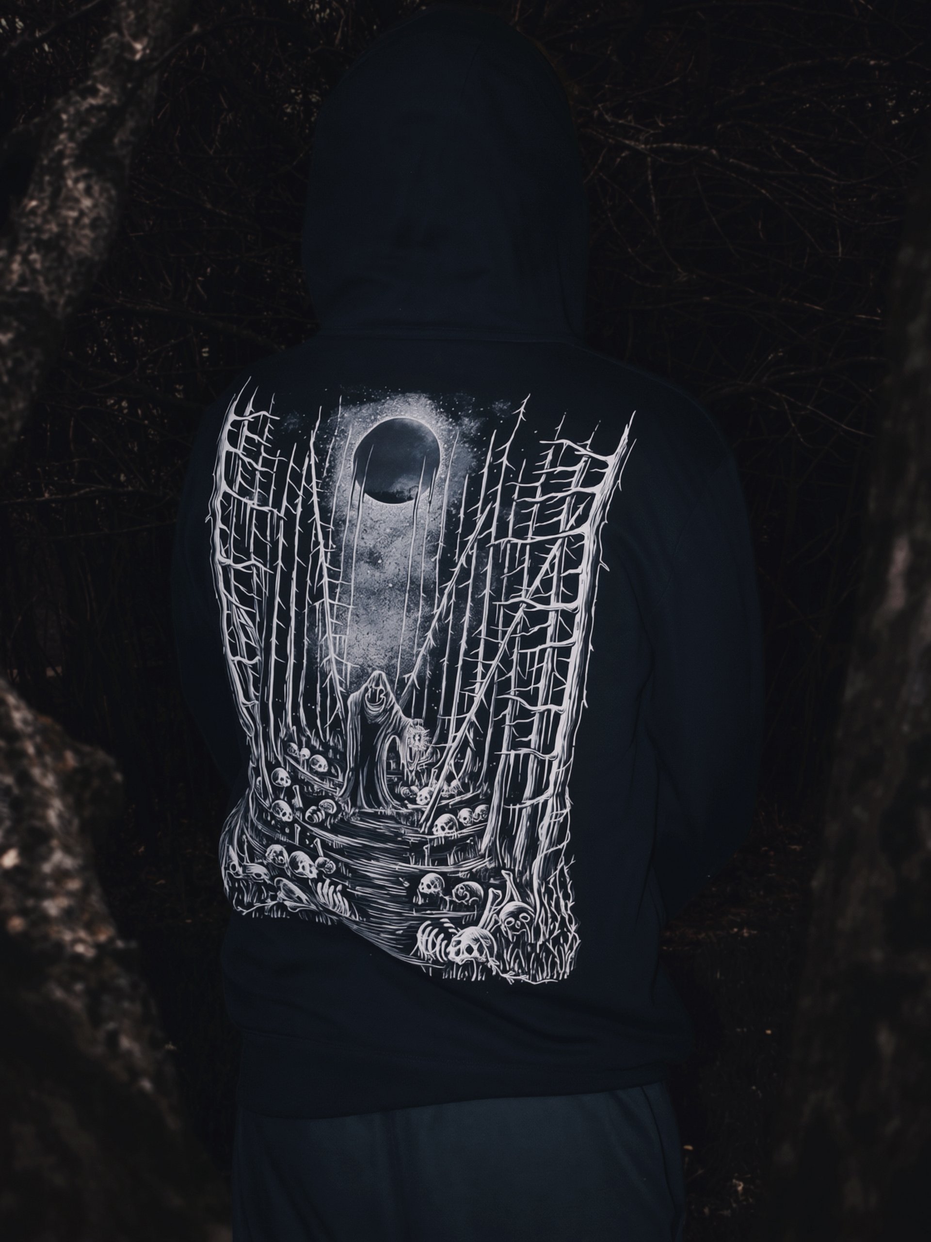 H4UNT3D HOODIE product image (2)