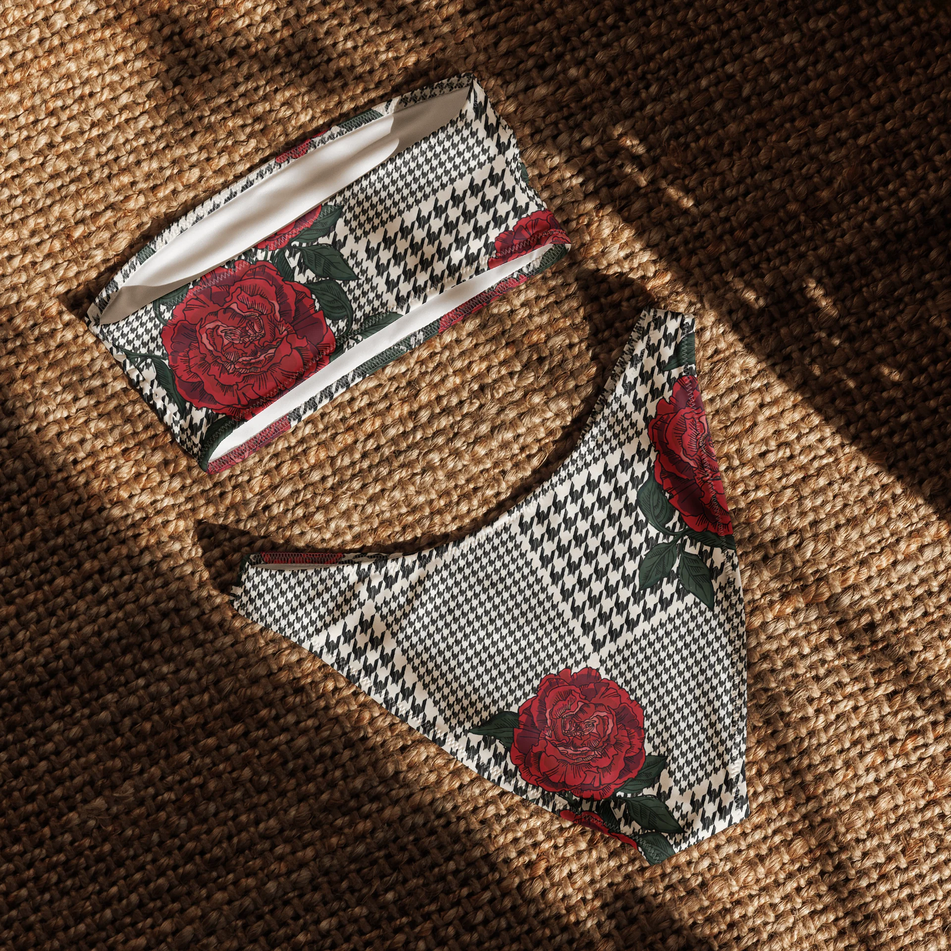 BIKINI BANDEAU FEMME IMPRIMÉ PIED-DE-POULE & ROSES – ALCHIMISTAE product image (8)