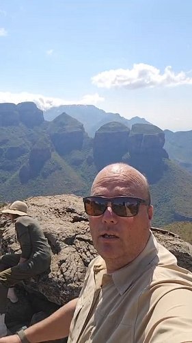 Say Howzit! 
Come on a Panorma Blyde River Canyon Tour with @pksafaris 

Standing on the edge of the Drakensberg Escarpment a...