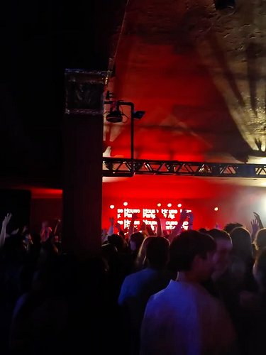 I TOLD @housepartyrave MONTHS AGO THAT MILWAUKEE WOULD BRING IT AND YOU GUYS DID NOT DISAPPOINT 😭 sold out show, and everyone...