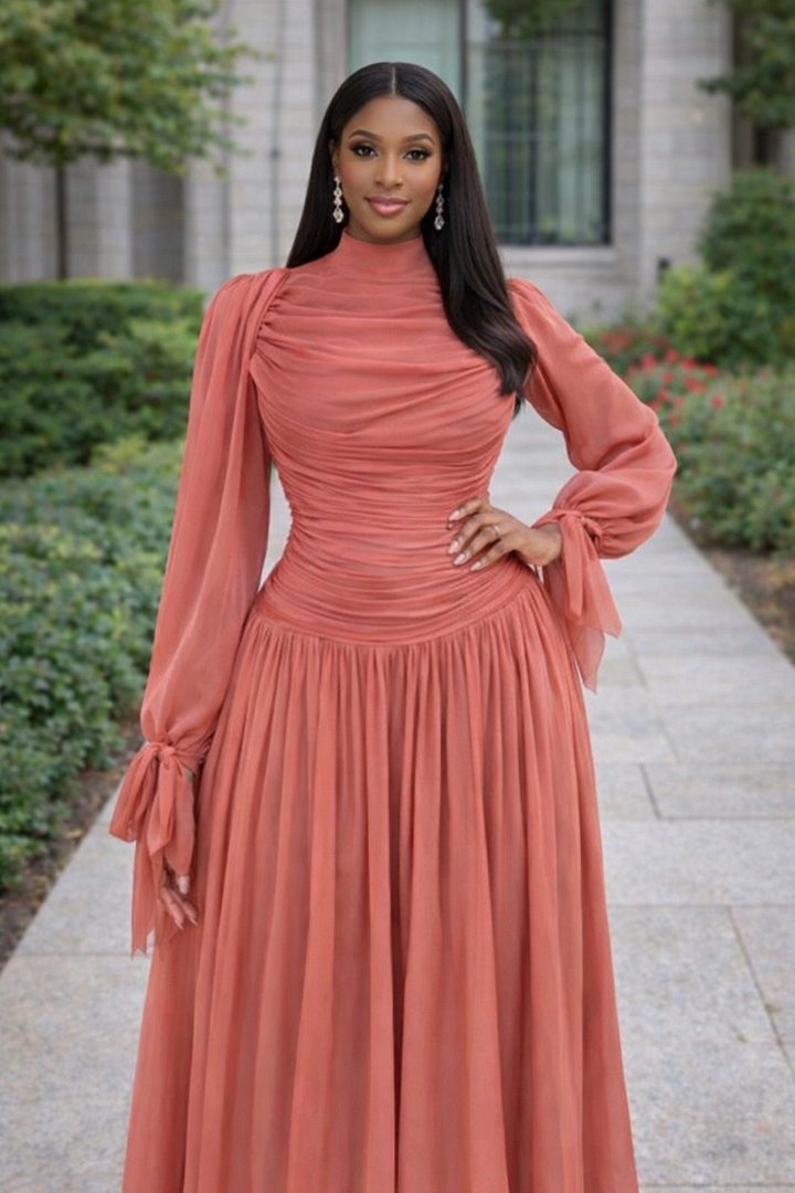 Luxury dress product image (1)