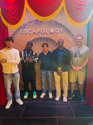MISSION: ESCAPE 🔒⏱️

60 minutes. One room. One way out.

We traded the drones for clues and put the crew to the test at Escap...