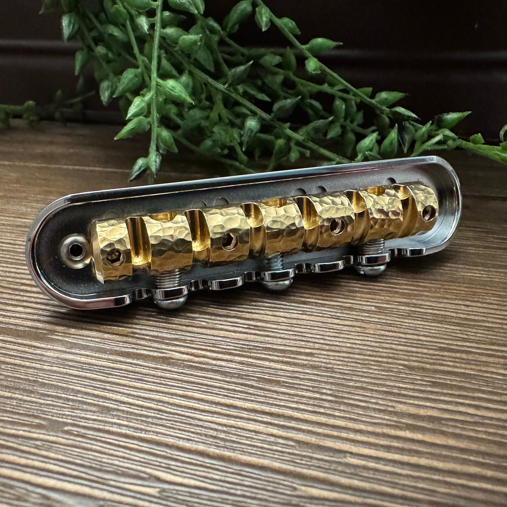 The Overpass Bridge with Van Dyke Harms “Monolith” Brass Saddle product image (2)