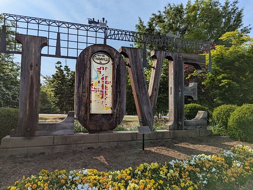 Weekend out in Farmville, VA! 

#farmville #va #virginia #highbridge #travel
