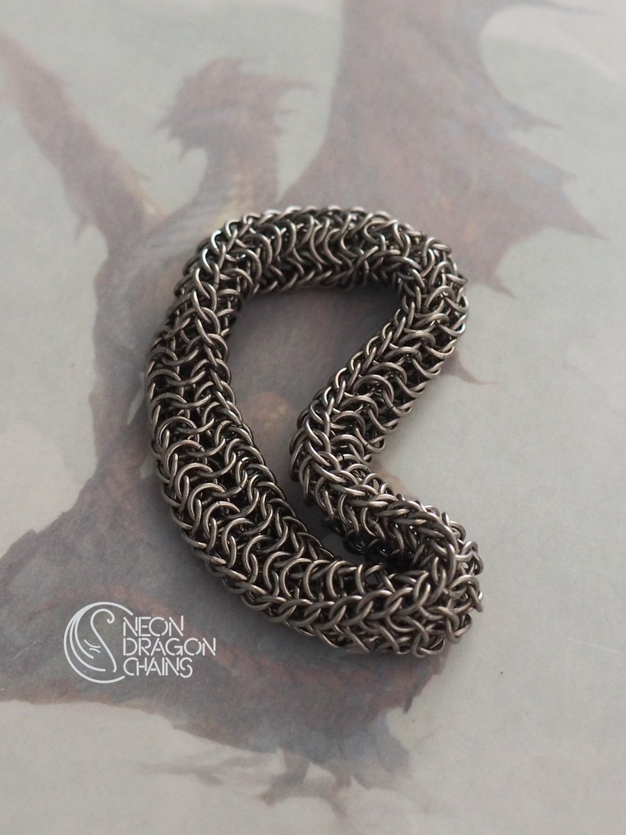 Mobius Fidget Toy / Titanium product image (3)