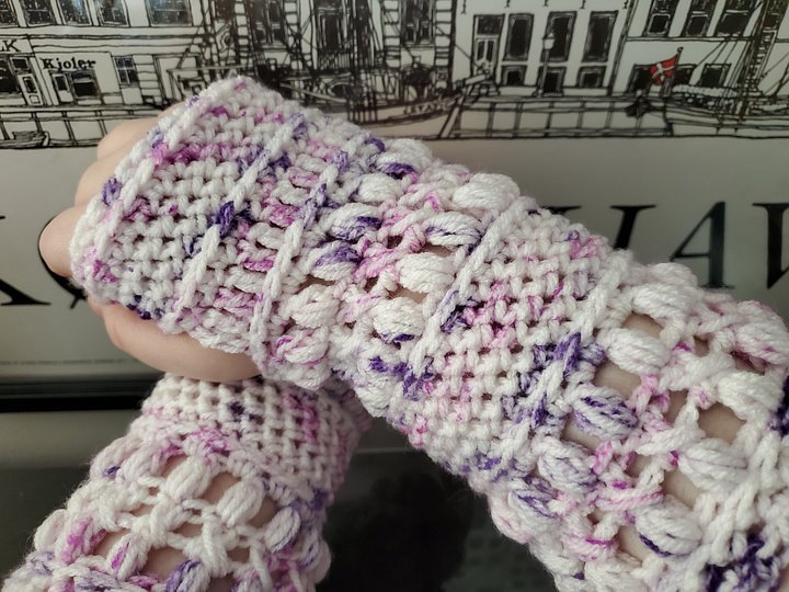 Fairy Puff Fingerless Mitts **PDF PATTERN** product image (2)
