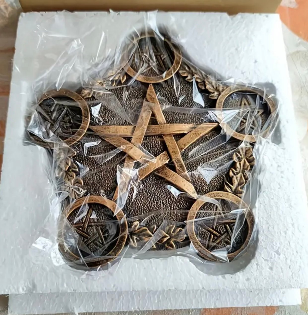 ‏Resin Pentagram Altar Plate – Mystical Star Tray, Home & Candle Décor طبق مذبح نجمة خماسية من الراتنج – زينة غامضة للمنزل والشمع product image (6)