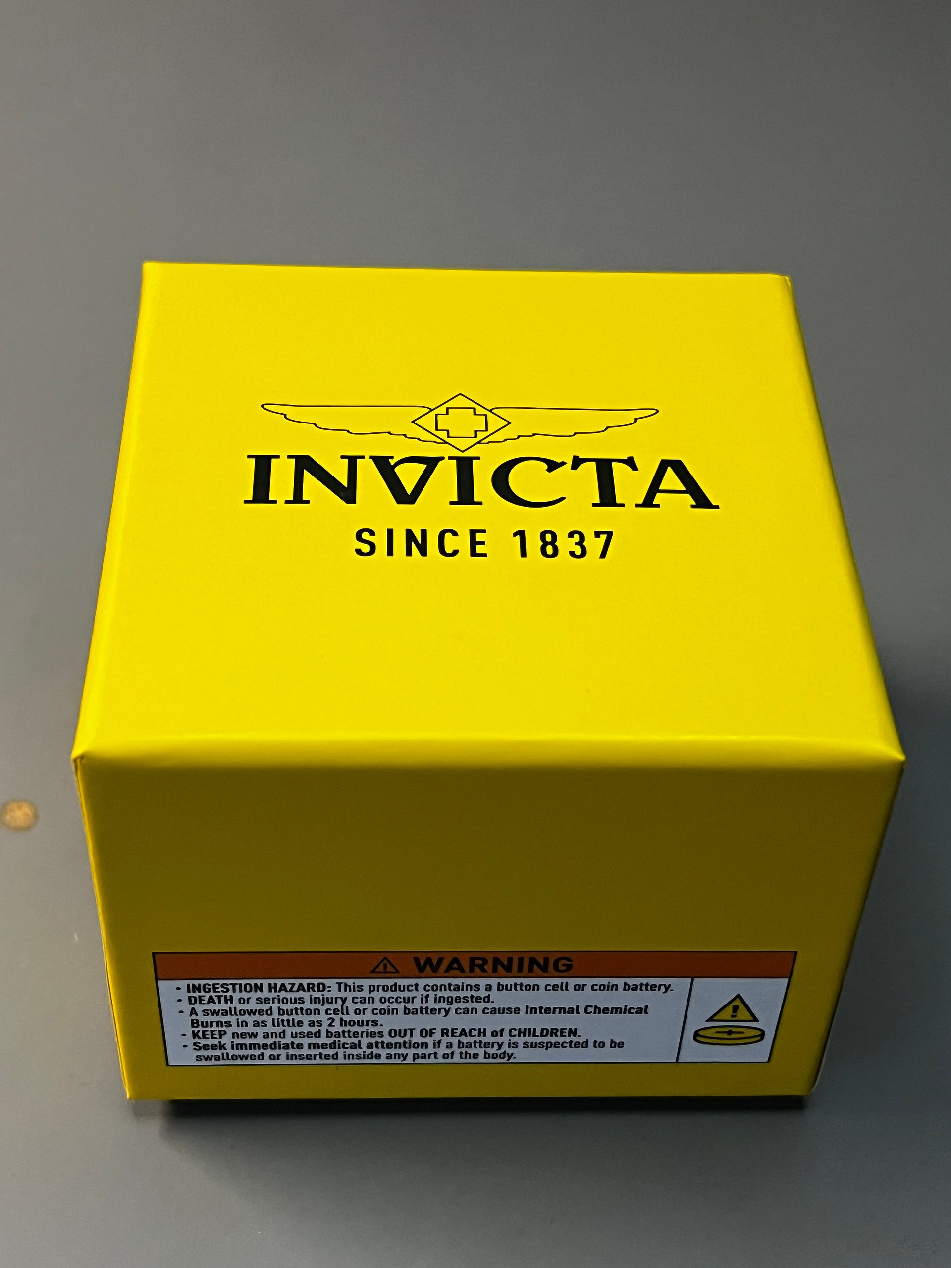 Invicta 69649 White & Gold Men’s Watch — New in Box product image (2)