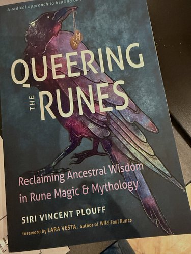 Ohmygerd!! Look what FINALLY arrived!!! I am so excited to dig in. And you know what? The author is gonna be a guest on @clif...
