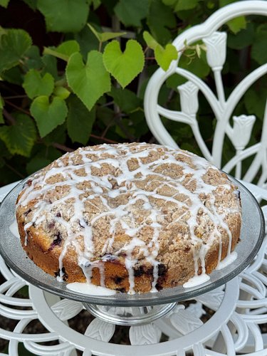I finally posted my FAVORITE brunch recipe. 😍 My Best Ever Blueberry Coffee Cake stays moist and tender for days and is perfe...