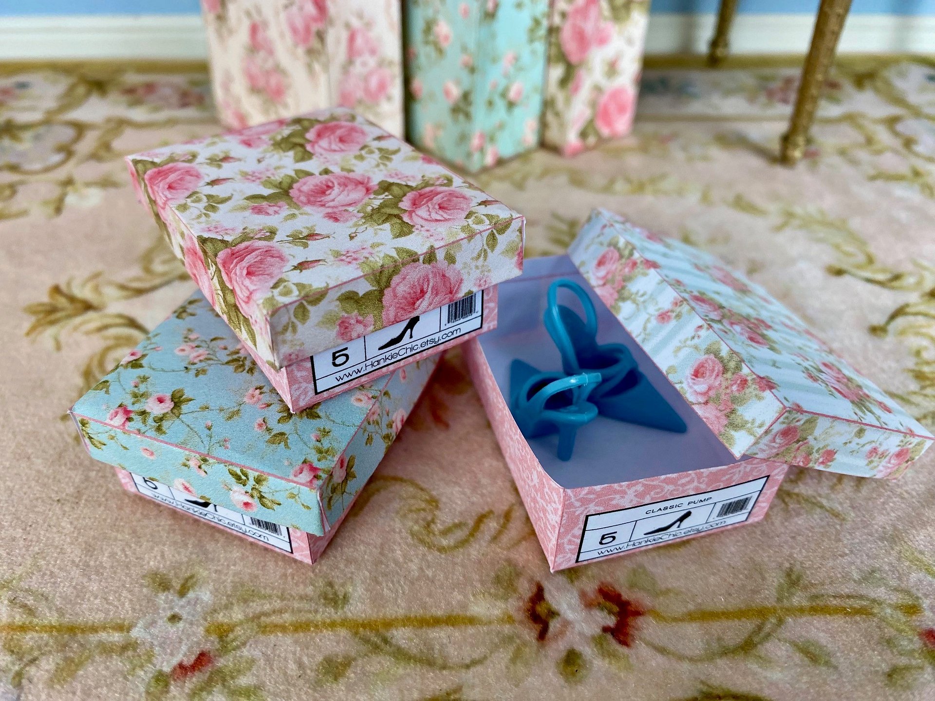 1:6 scale printable PDF shoeboxes for 12