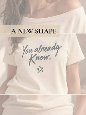 A new shape. Same powerful words. ✦ You Already Know. Feel More. Pretend Less. Sé amable. Contigo también. Which one are you wearing? The Unexpected Edits — Frase Poderosa. #FrasePoderosa #WearWhatYouMean #StatementTee #GraphicTee #fashiontok 
