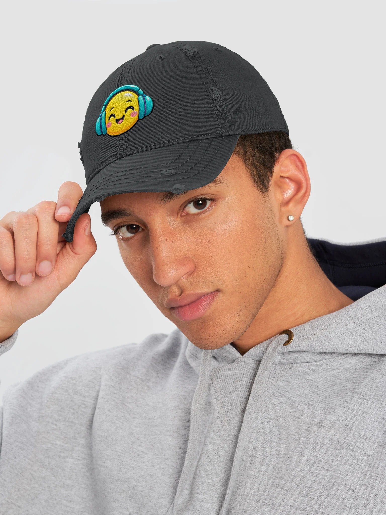 Smilo Chill Hat | Cute Embroidered Headphones & Smiley Face Cap product image (5)
