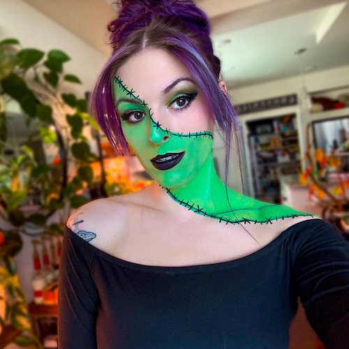 Felt creepy, might delete later 🫣 

1, 2 or 3? Which is your fave?!

I pushed myself with this makeup look because I’ve never...