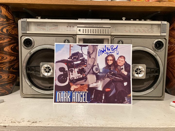 James Cameron Dark Angel On Set Autographed By Michael Ray Bower Photo With Jessica Alba product image (1)