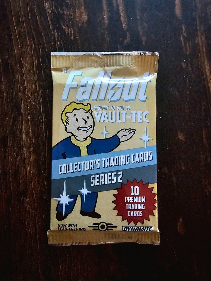 TCG | Fallout Trading Cards Pack | DYNAMITE product image (1)
