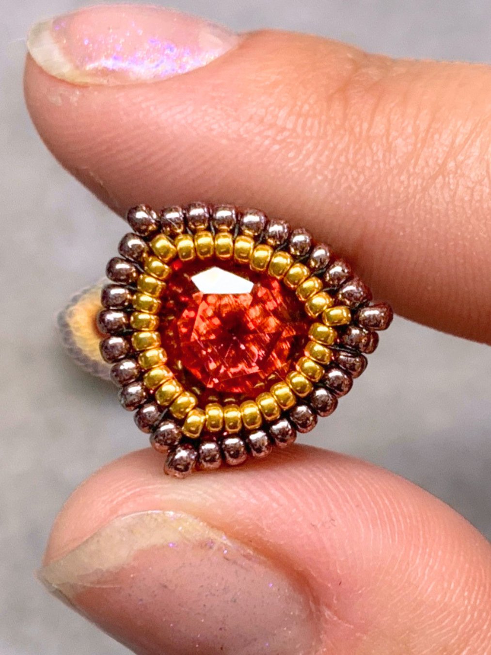 Beading Pattern - Square Stitch Bezel for 12mm Trillion Crystal with Round Seed Beads product image (1)