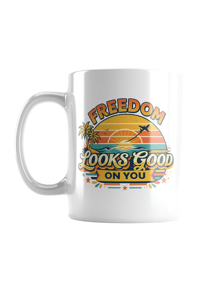 Freedom Looks Good On You Mug – Retro Travel Design product image (1)