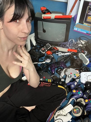 A poorly cropped version of me and the 9 games (that fit) that shaped who I am! 

What are yours?