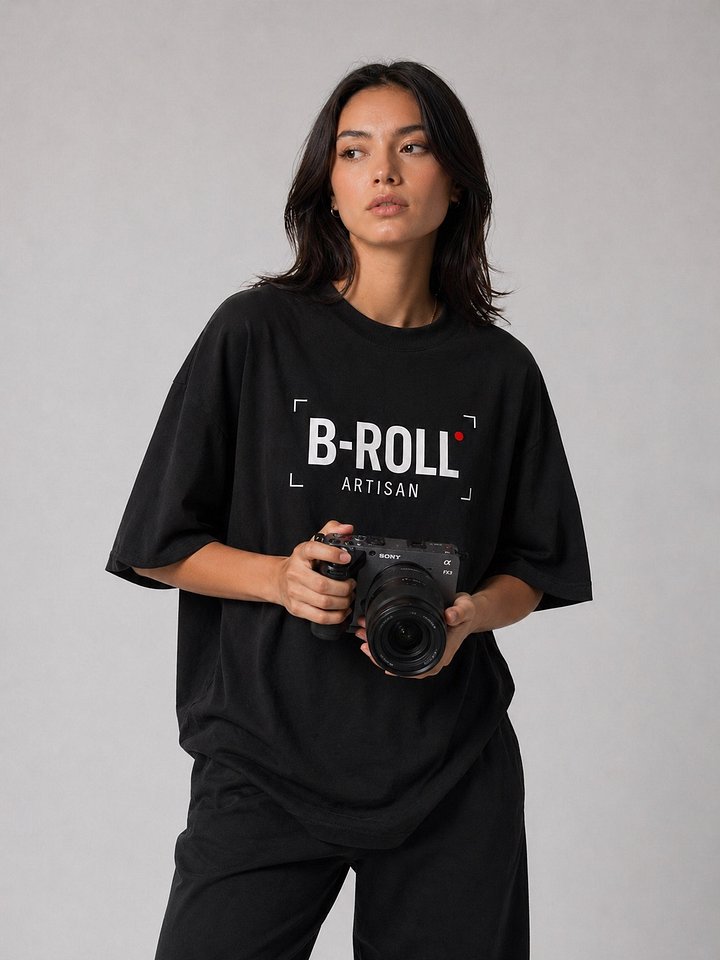 T-shirt B-ROLL artisan product image (2)