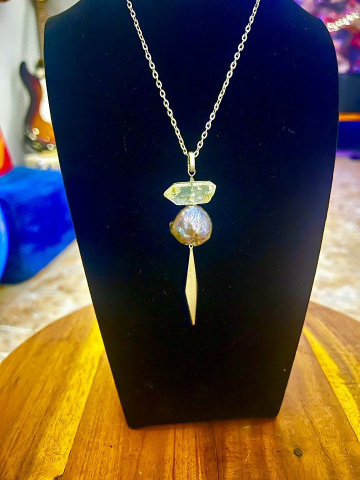 Herkimer and Coin Pearl Necklace product image (1)