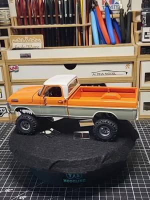 1971 ford F-250 custom 4x4 1/25 scale  #scalemodel #modelcars #125mmodel #revell #Monogram 