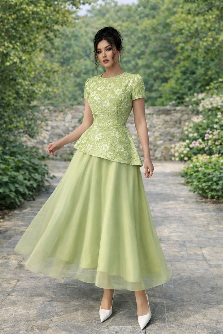 Luxury dress product image (2)