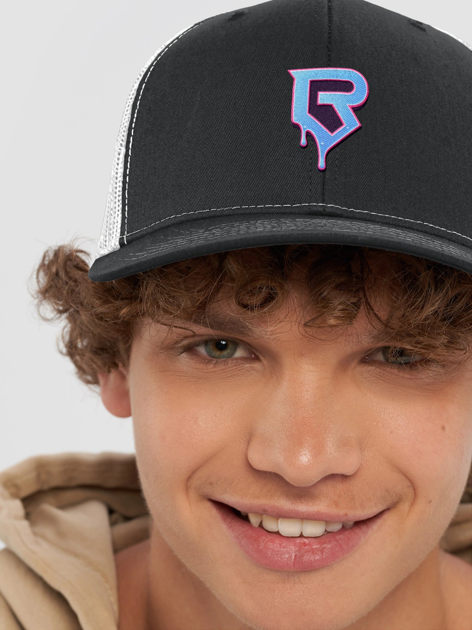 R Drippy Black/White Snapback product image (8)