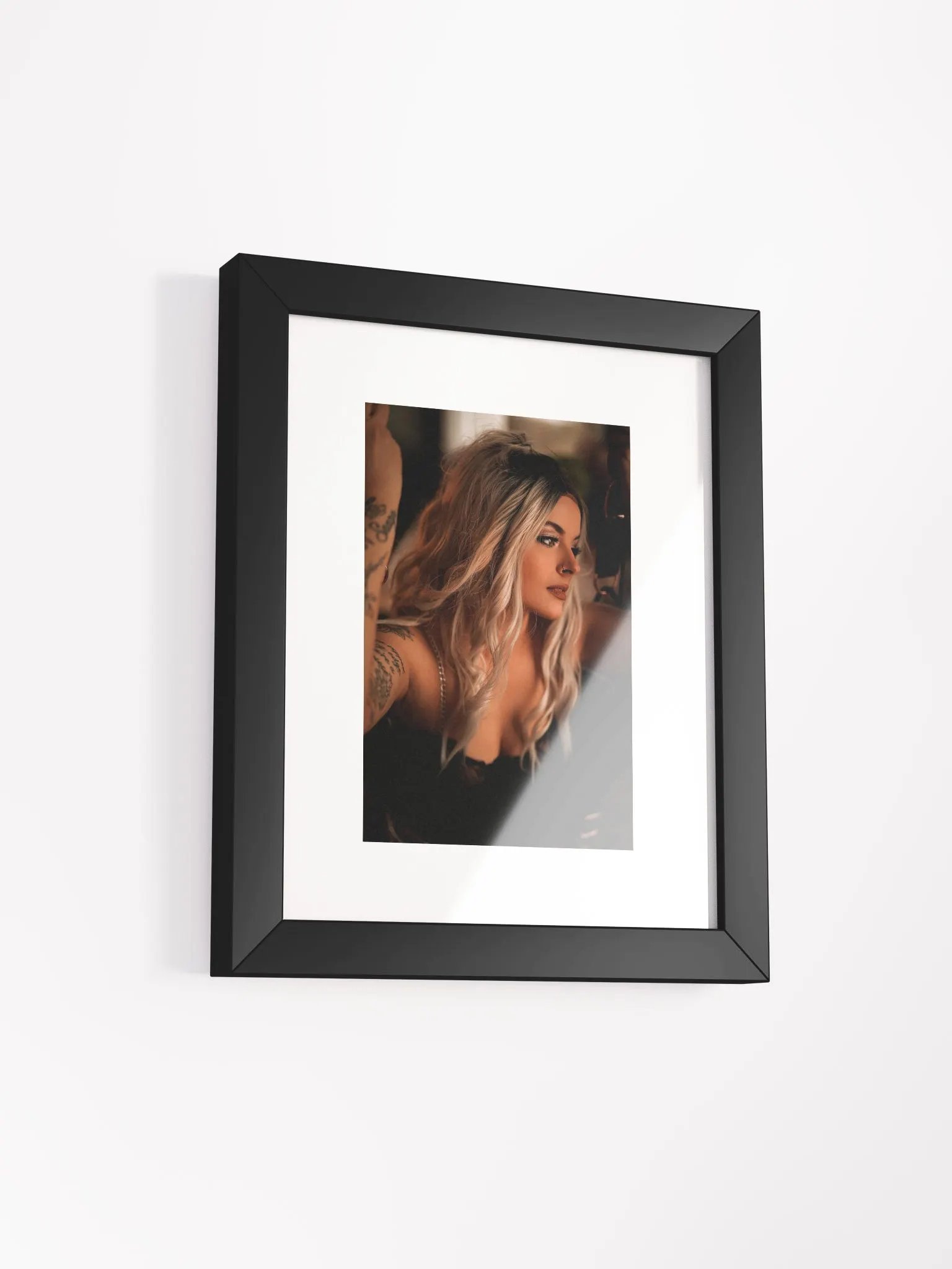 QueenQ Poster 2 product image (17)