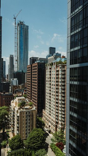 A cinematic video, shot in Toronto on the Pocket 4P.
Inspired by Spider-Man: Brand New Day.

@djiglobal 

Little disclaimer t...