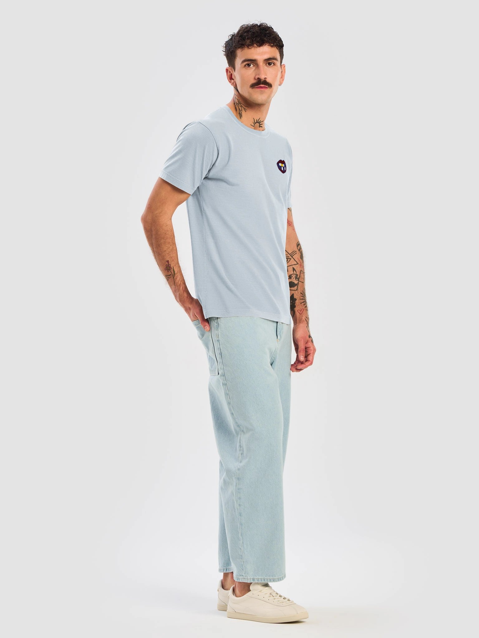 "teef" tee (embroidered) product image (8)