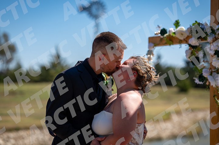 Mr & Mrs Griffin Wedding Photo 8 product image (1)
