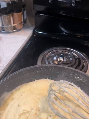 Garlic Parmesan, smothered Salmon with garlic mushrooms, and spinach with a cream sauce ,with a side of garlic and loaded mashed potatoes#viraltiktok #foodietiktok #happy 