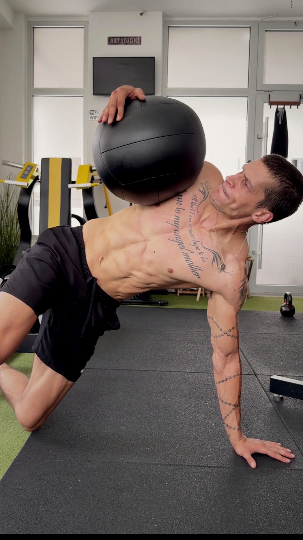 GOD PHYSIQUE CAPSULE trening 3