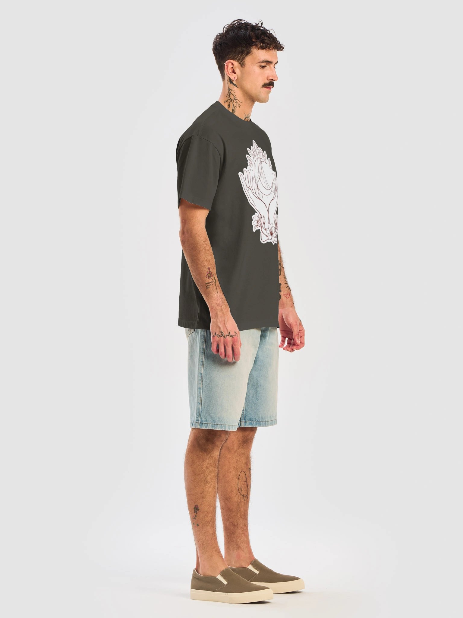 Manifest Moon // Divine Crystals Box Tee product image (9)