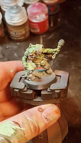 First go at #ork skin. Not too bad, not too bad. #miniatures #weathering #paintingminiatures #warhammer40k
