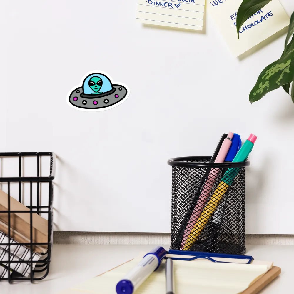 Alien Spaceship Magnet product image (10)