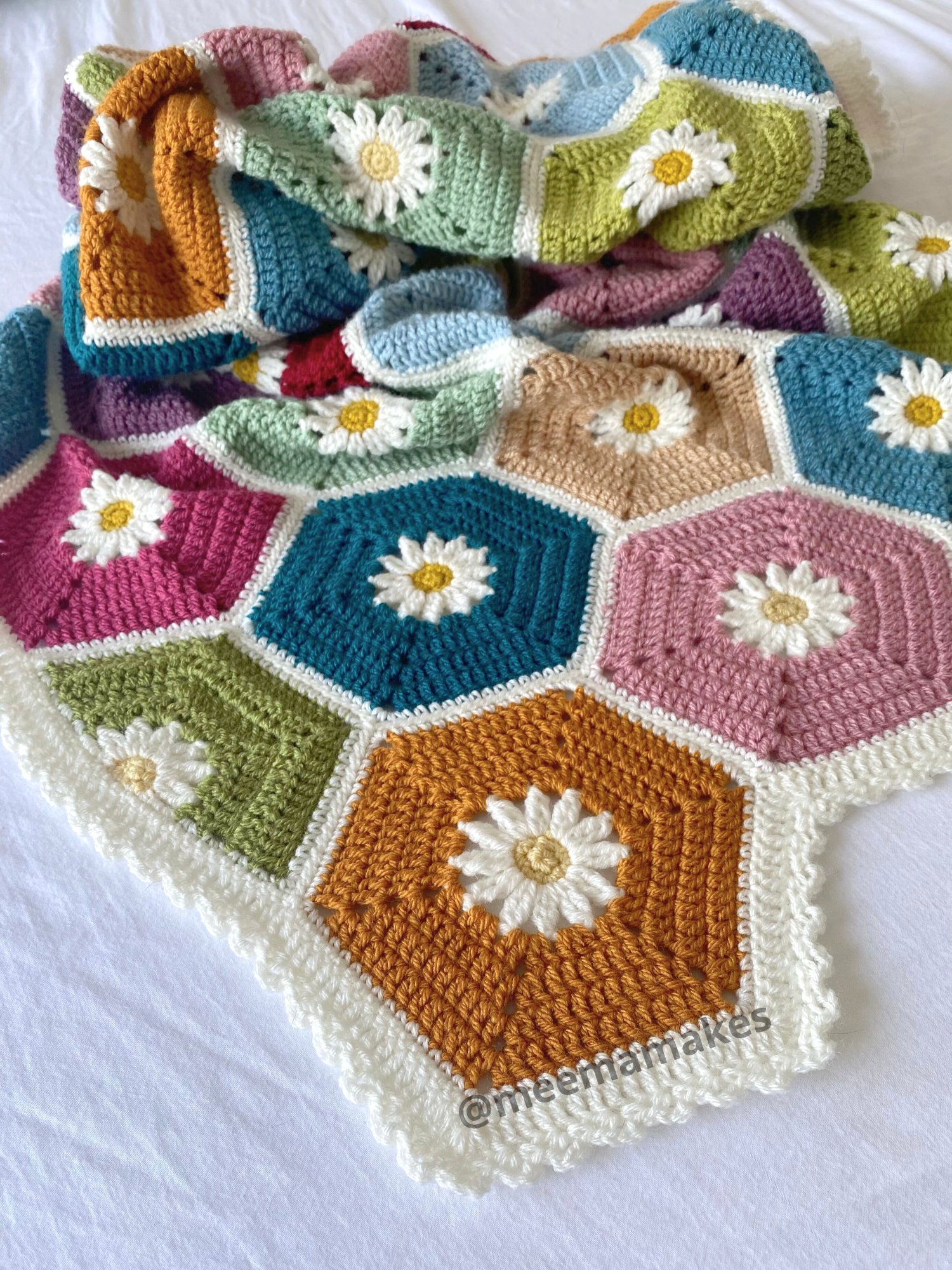 Hexadaisy Blanket Pattern product image (7)