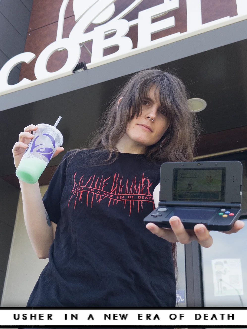 Logo Slit T-Shirt - Divine Hammer [Black] product image (5)