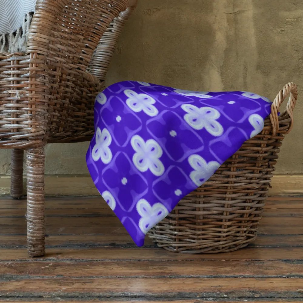 Purple & White Seamless Patterned Throw Blanket product image (3)