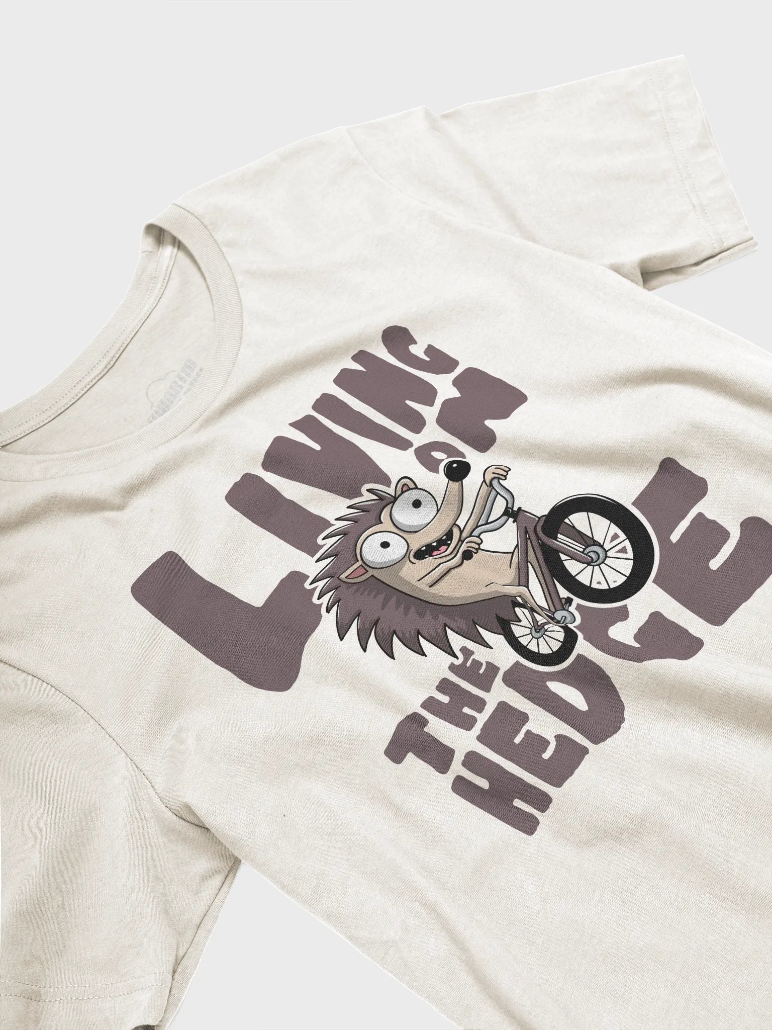 Living on the Hedge Funny Hedgehog Cycling T-Shirt – Cute Animal Pun Tee for Bike Lovers product image (3)