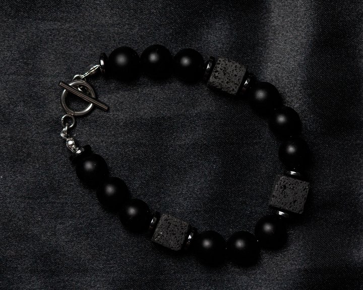Onyx & Lava Stone Beaded Bracelet | Toggle Clasp product image (2)