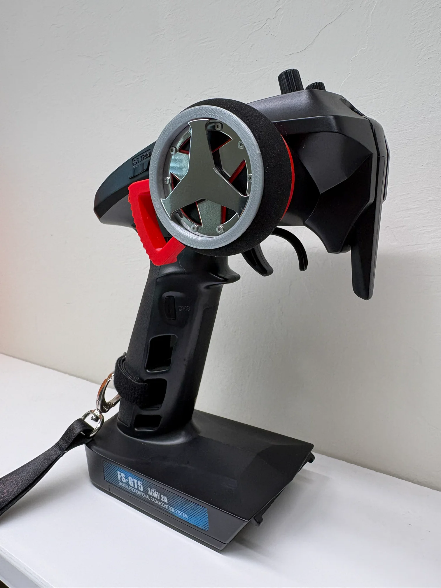 GT5 / MT12 Thumb Steer Spinner product image (1)