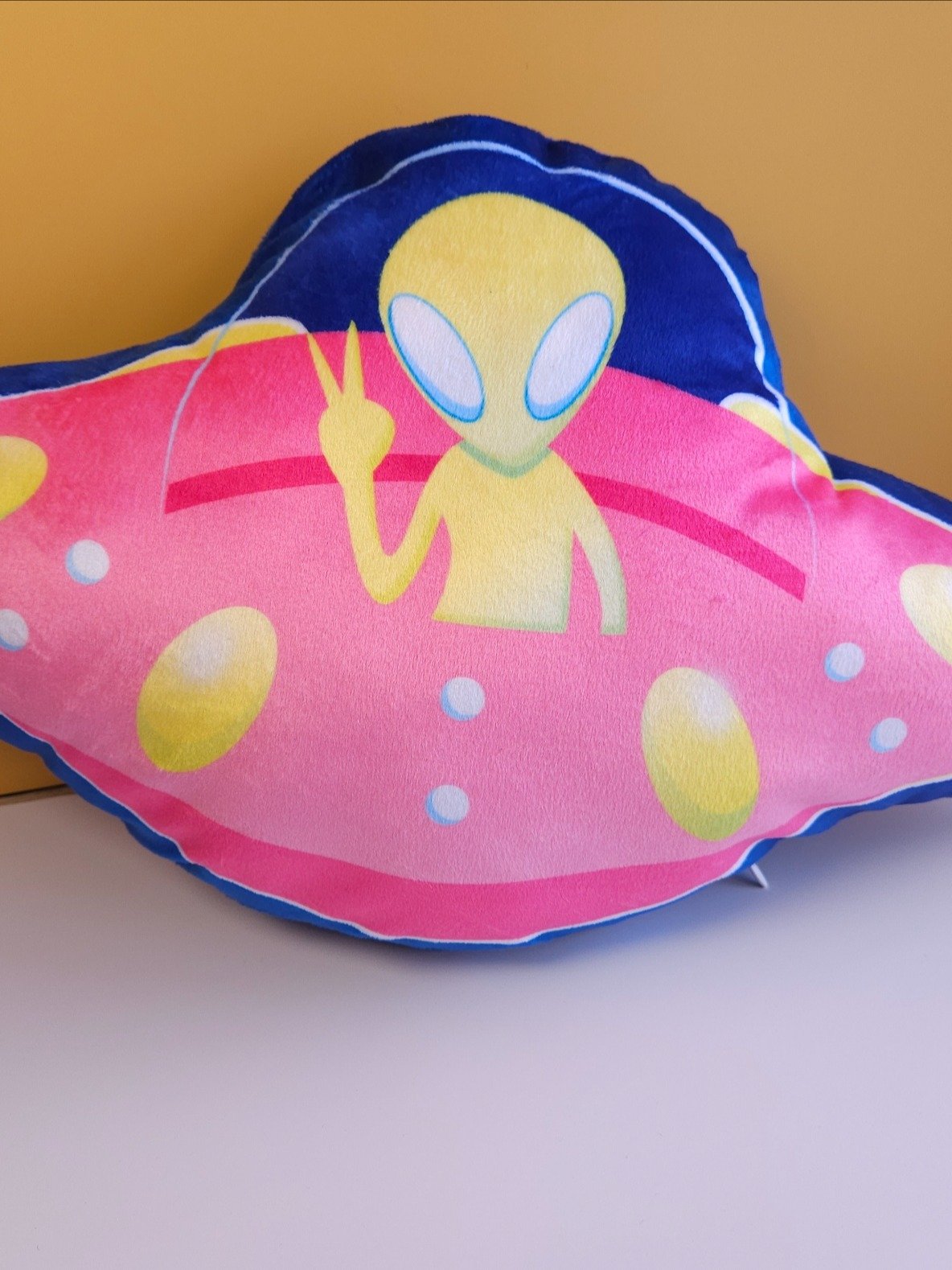 Alien UFO Pillow Cover product image (3)