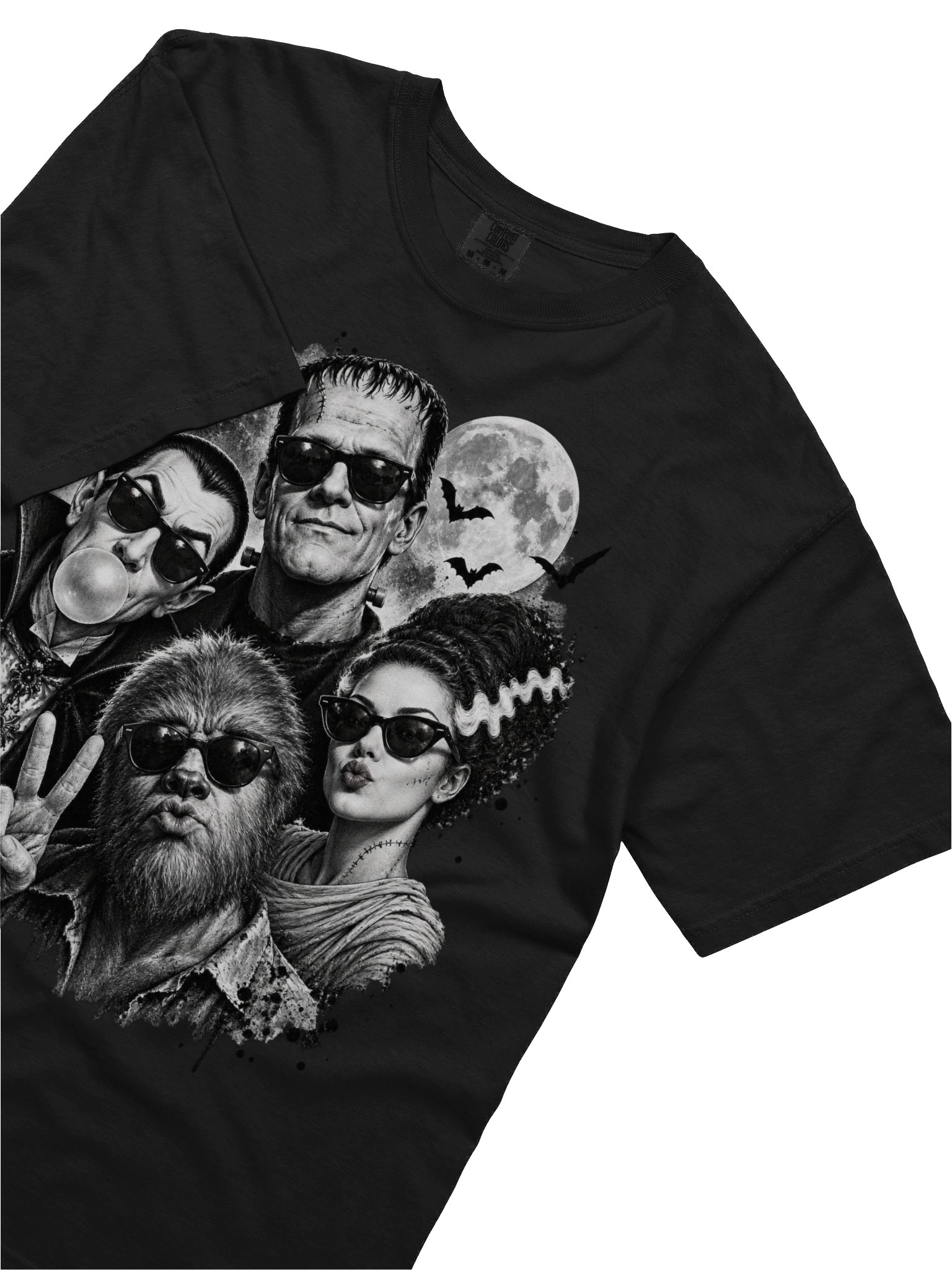 Classic Horror Monsters Selfie T-Shirt | Retro Cool Tee product image (11)