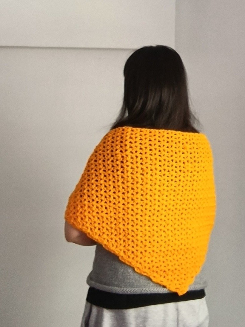 Triangular V still shawl crochet pattern product image (3)