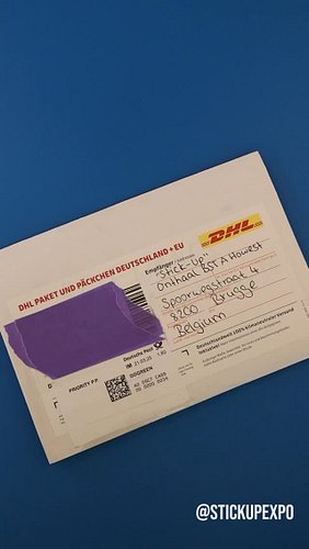 Dear stickiez, next up we have a 
lovely submission by @hennshasselt from Germany 🇩🇪 

Opening stickerpacks for our open call...