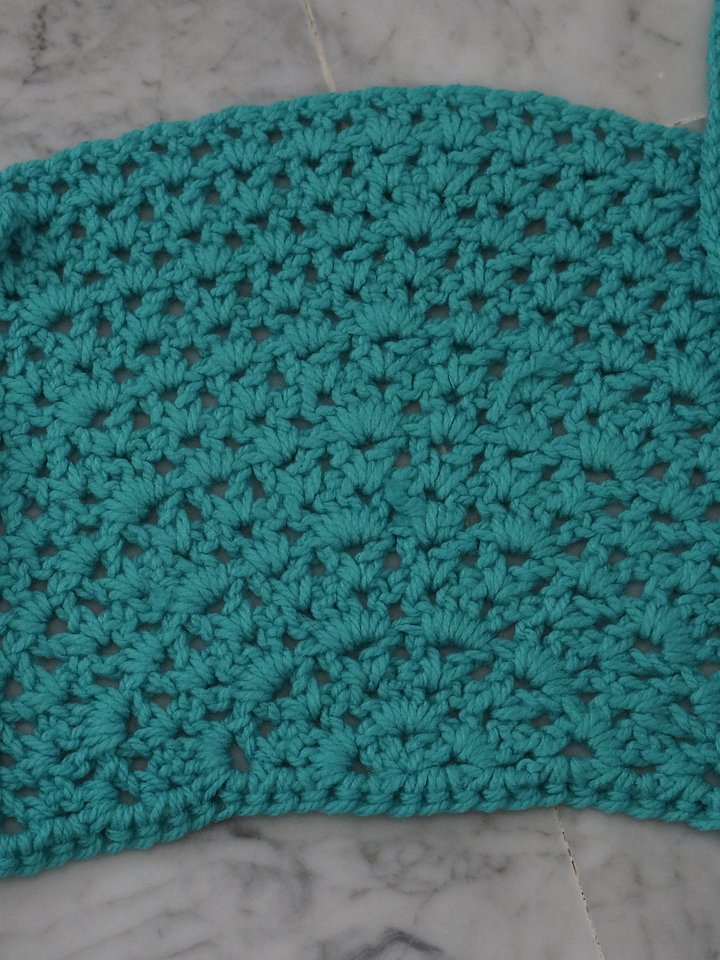 V stitch round bandana Crochet pattern product image (2)